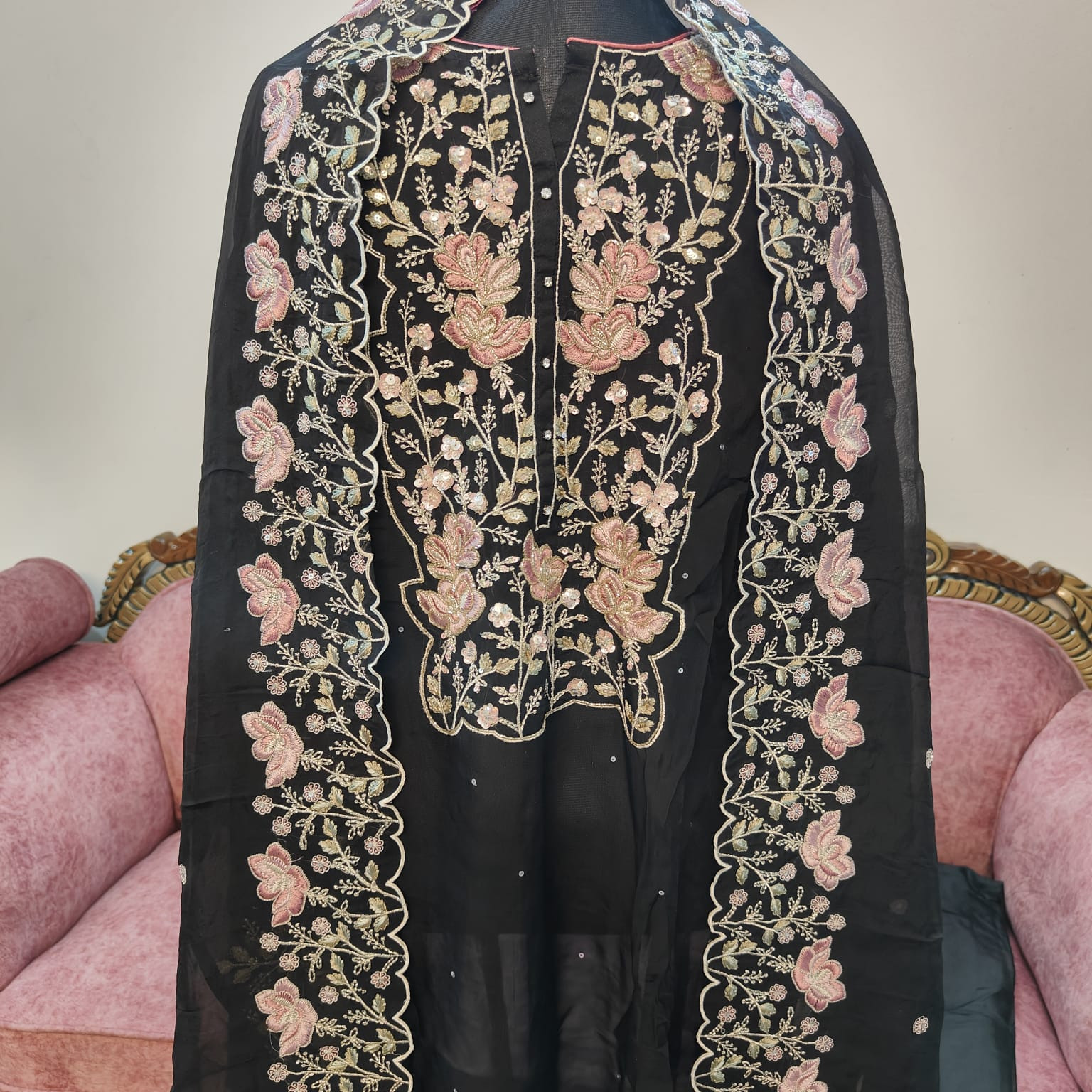 Delhi Boutique – Pure Muslin Hand Embroidered Salwar Suit